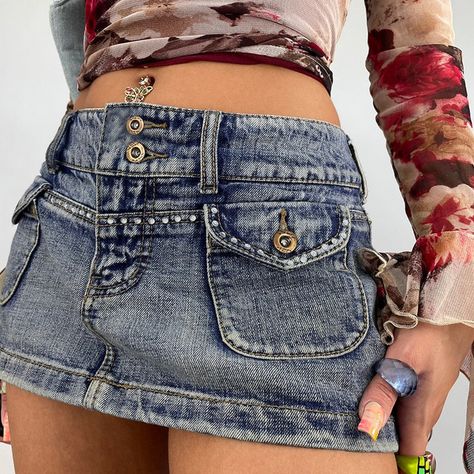 Y2K Mini Skirts