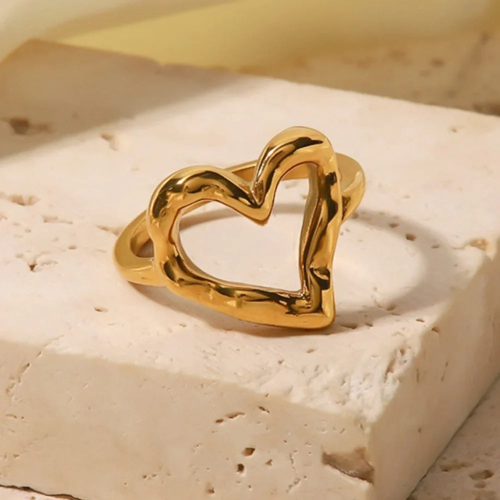 Abstract Love Heart Statement Ring