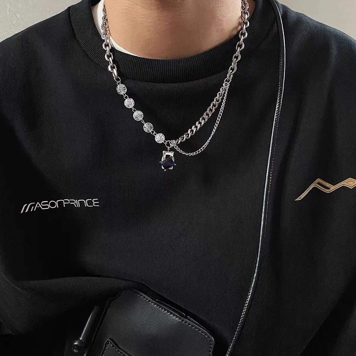 Cracked Imitation Pearl Necklace
