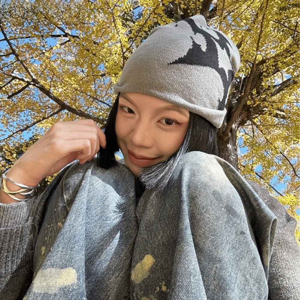 Gothic Y2K Shuriken Graphic Beanie