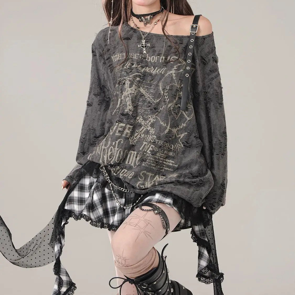 Grunge Y2K Star Girl Distressed Long Sleeve Top