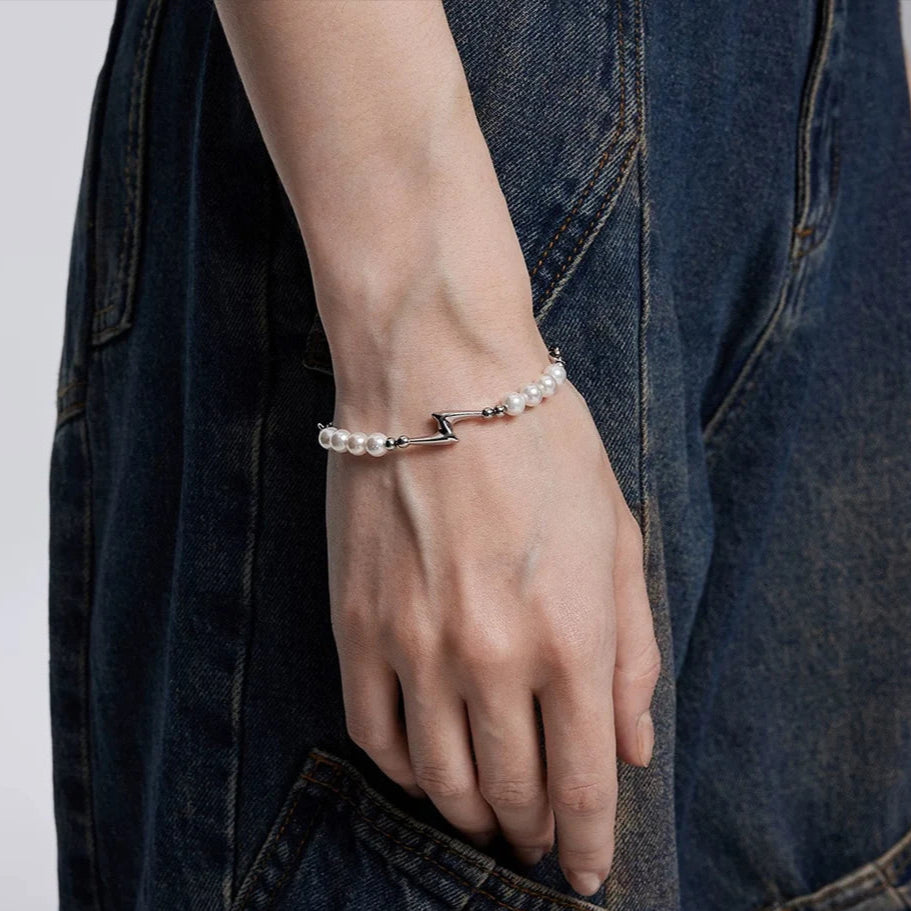 Splicing Lightning Imitation Pearl Necklace