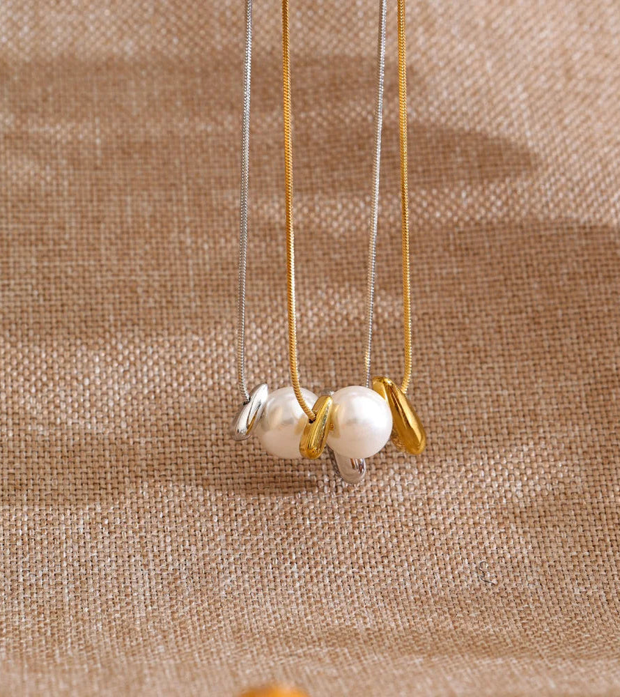 Y2K Simulated Pearl Drop Charm Necklace