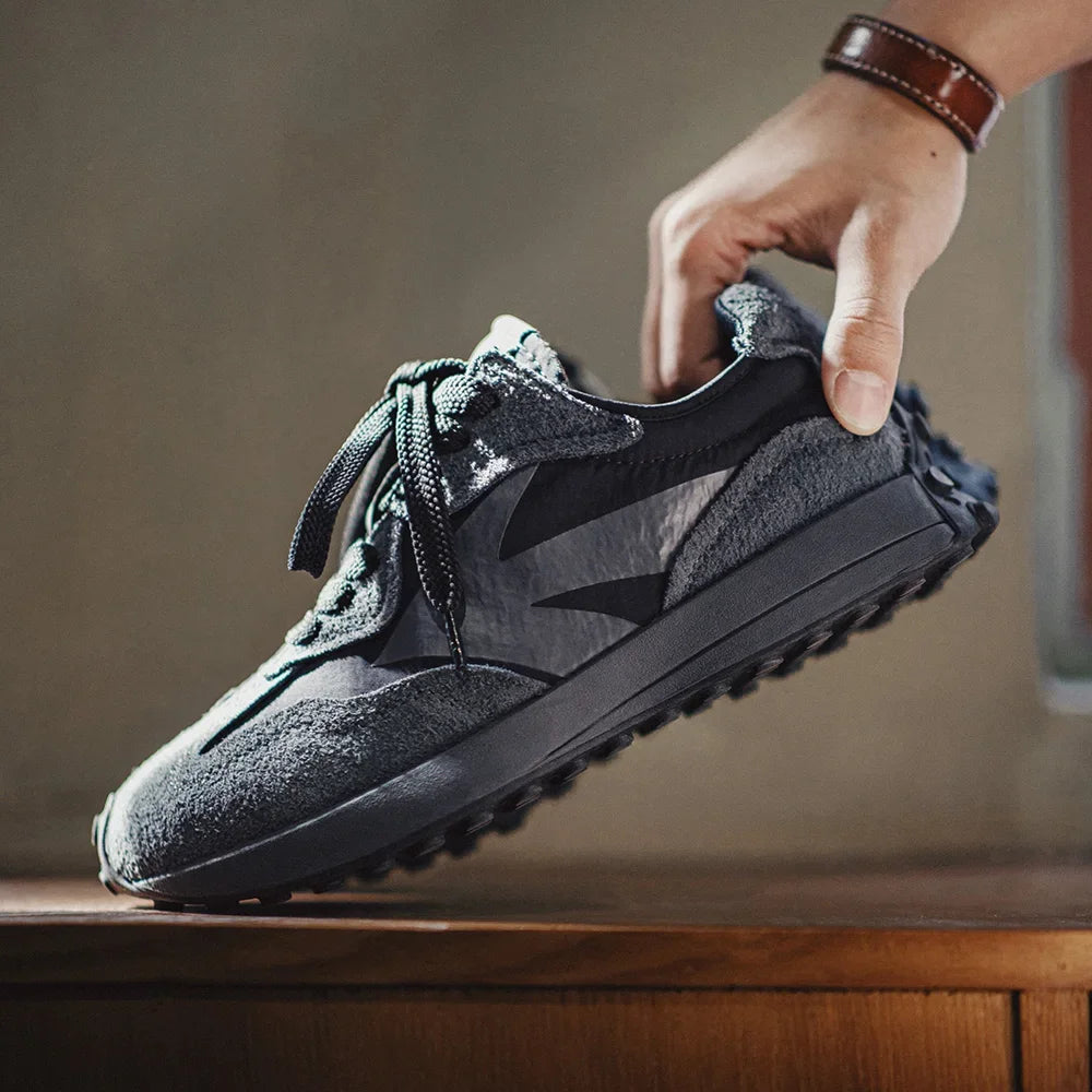 Y2K Vintage Thick-soled Black Trainers