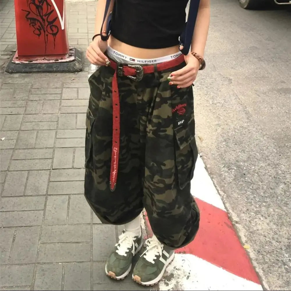 Y2K Womens Camouflage Baggy Cargo Jorts