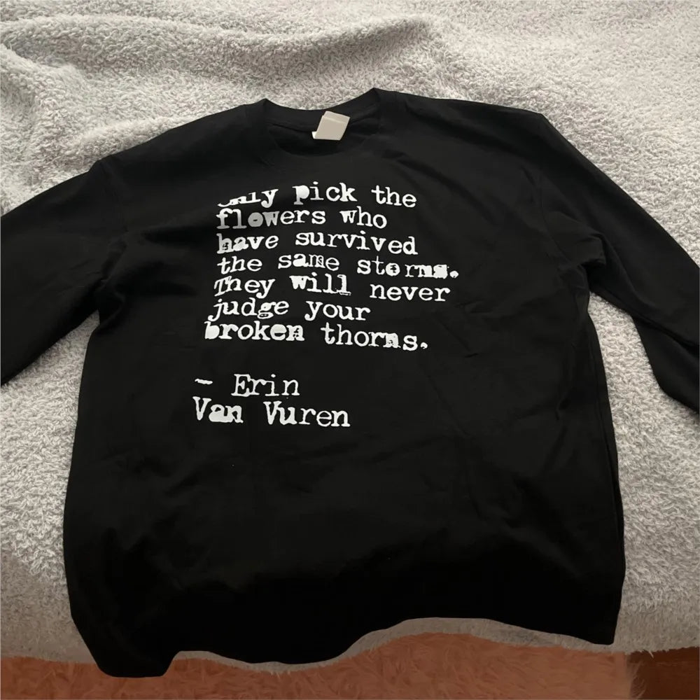 Y2K Words Of Wisdom Long Sleeve Graphic Top