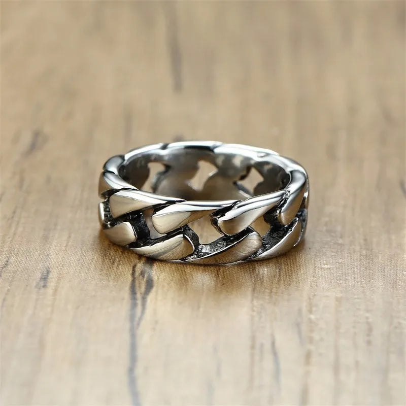 Essentials Curb Chain Ring