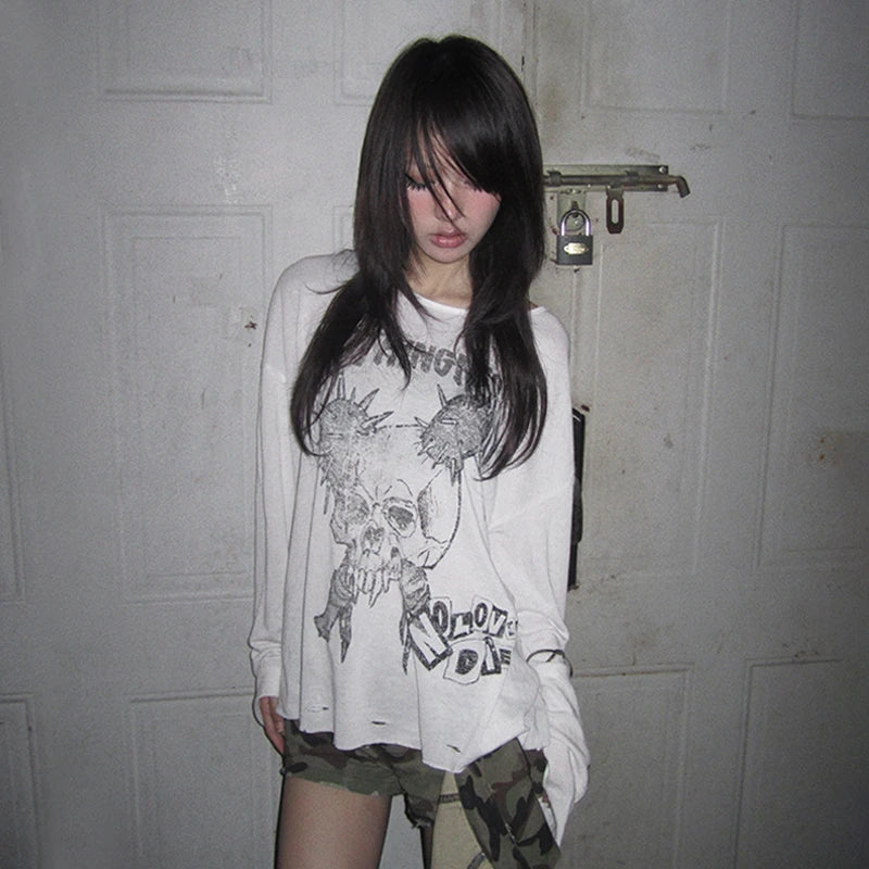 Grunge Y2K Skull Graphic Long Sleeve Top