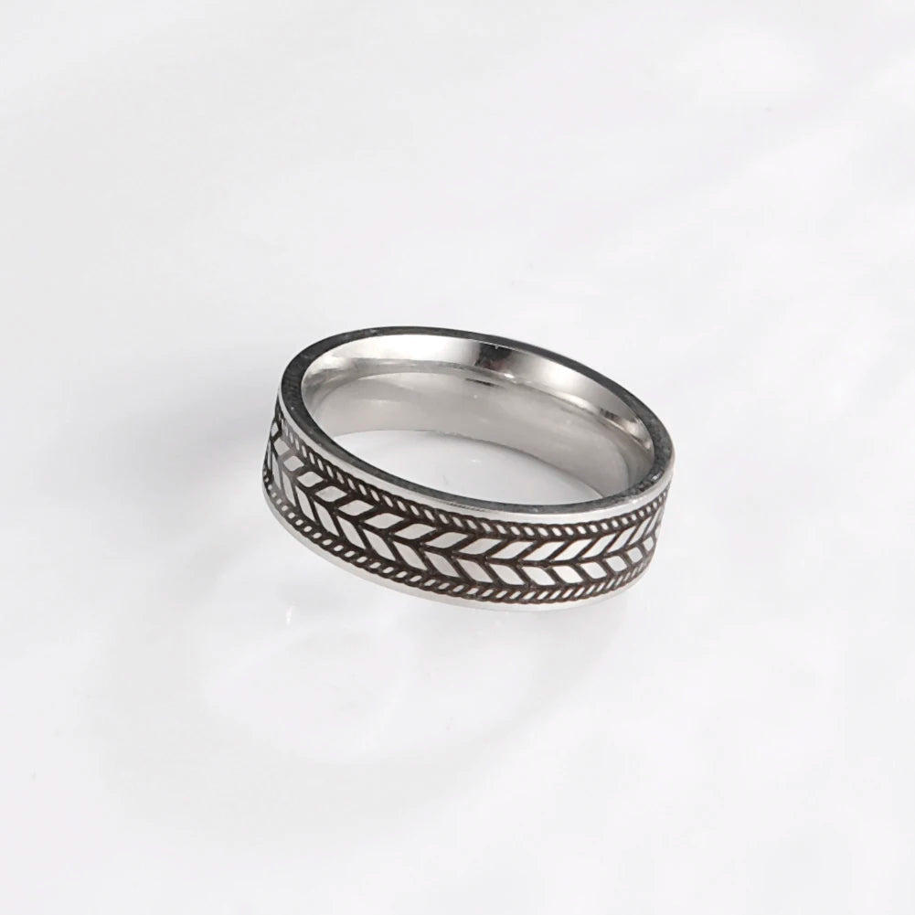 Knotted Plant Band Ring