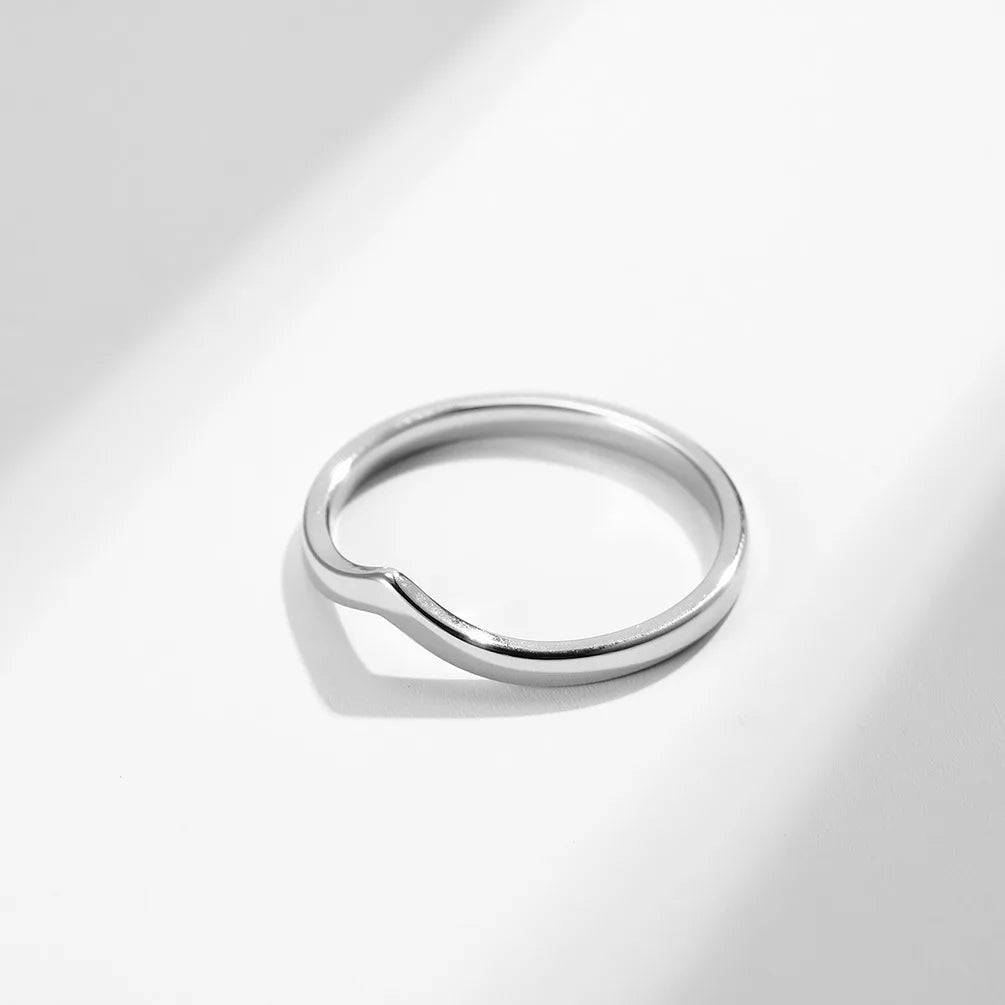 One V Shape Ring