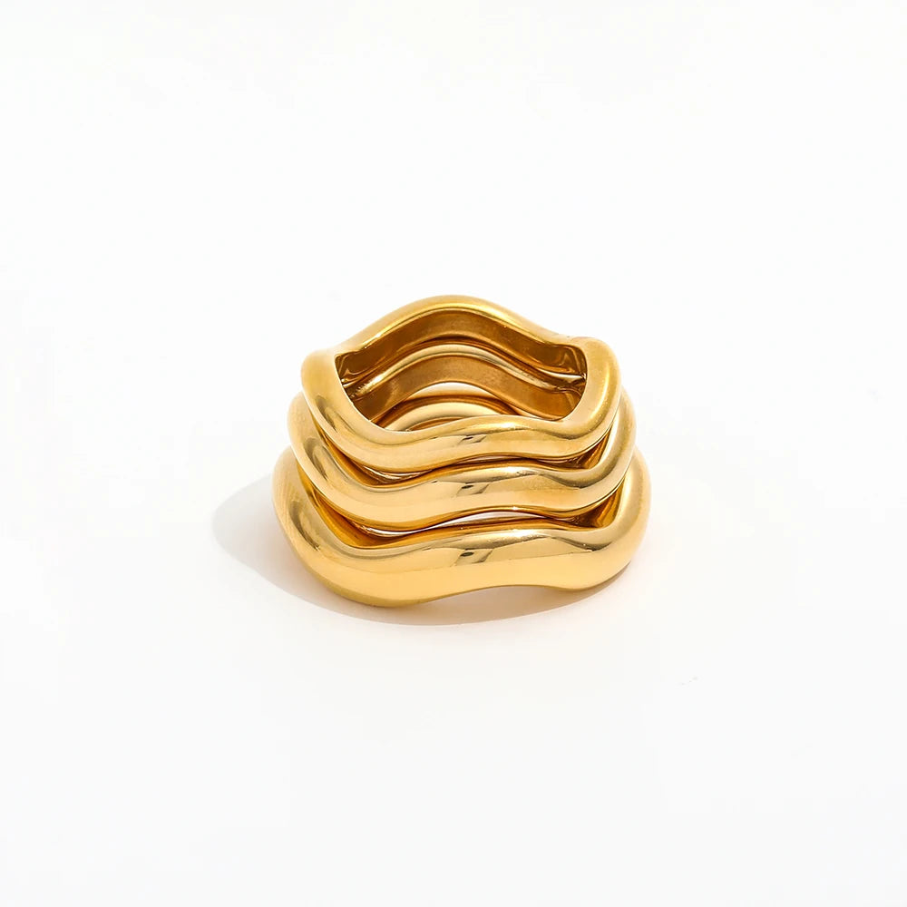 Rocking Waves Ring