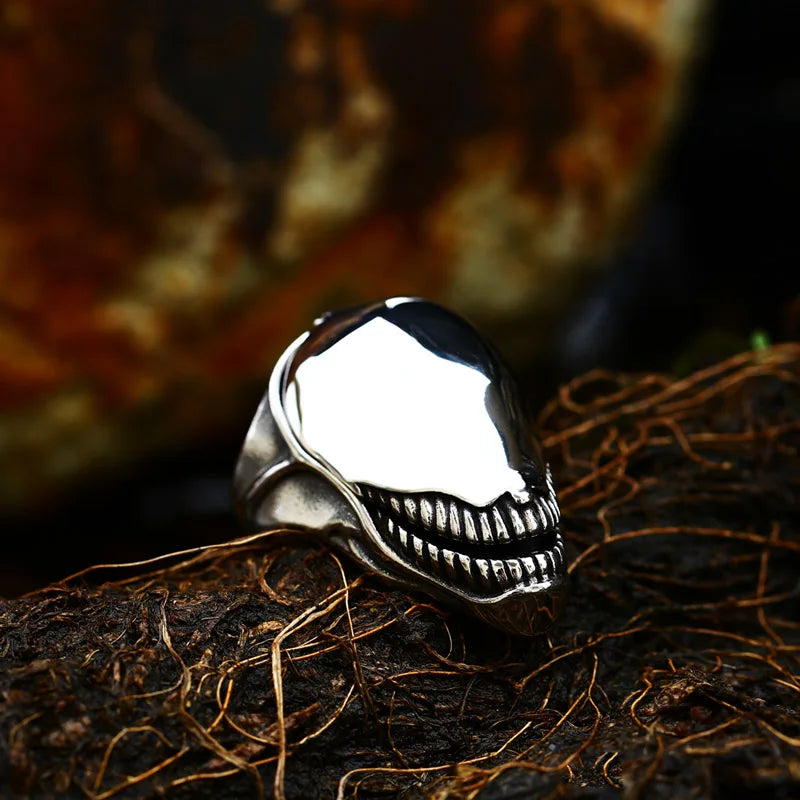 Steel Soldier Alien Skull Ring