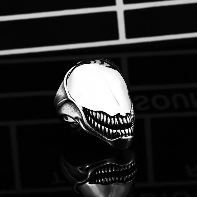 Steel Soldier Alien Skull Ring