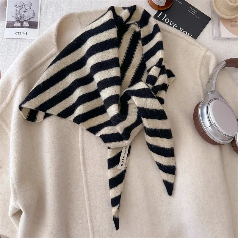 Y2K British Triangle Striped Knitted Scarf