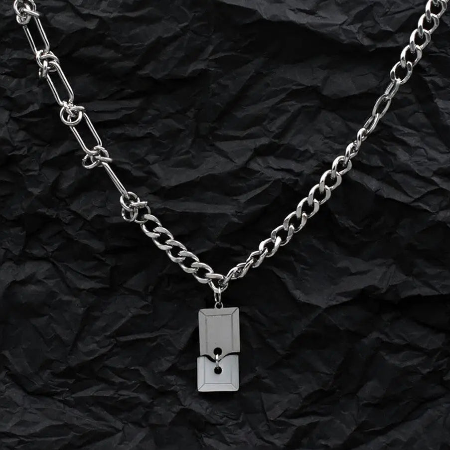 Y2K Broken Pendant Chain Necklace