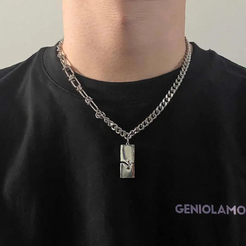 Y2K Broken Pendant Chain Necklace