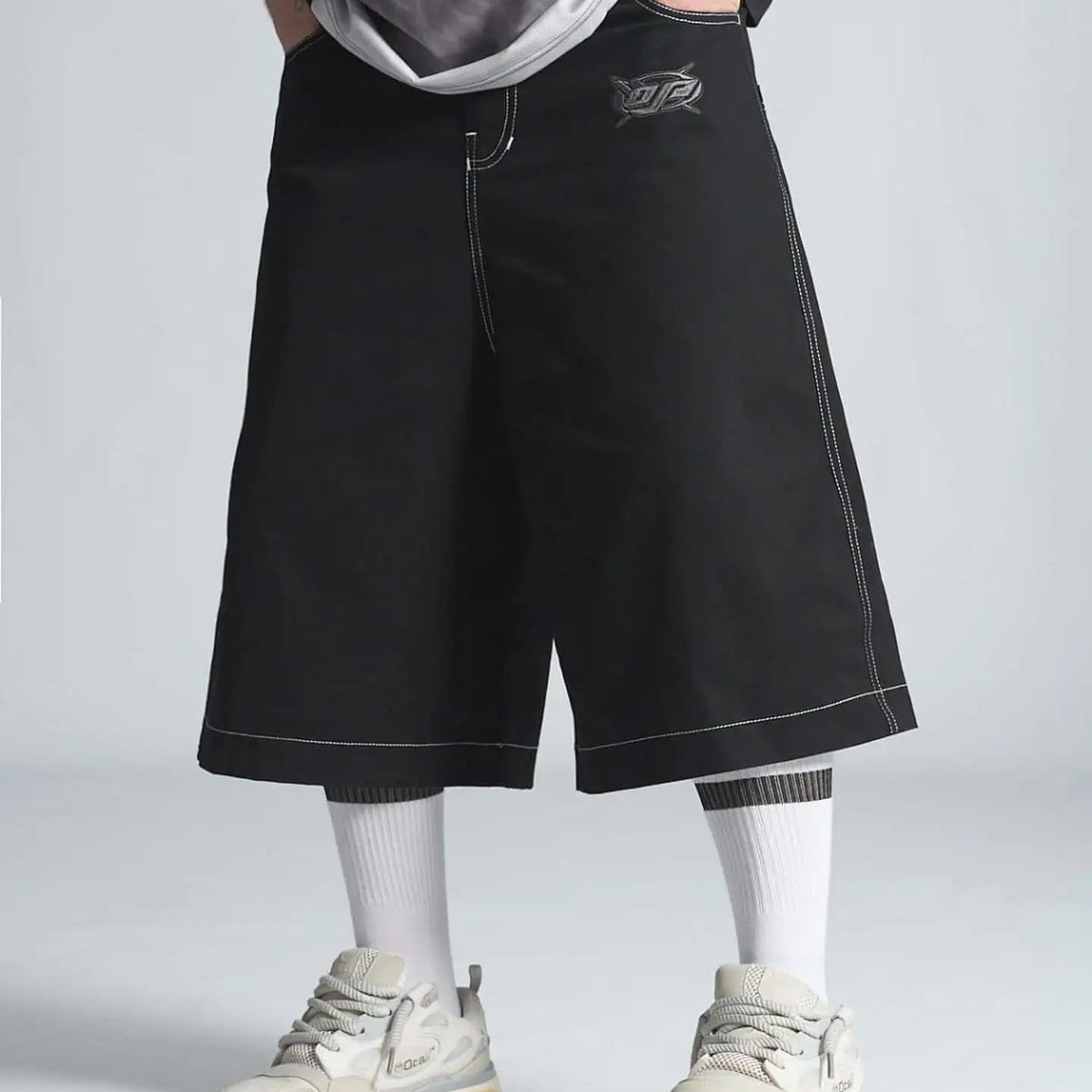 Y2K-Embroidered-Black-Denim-