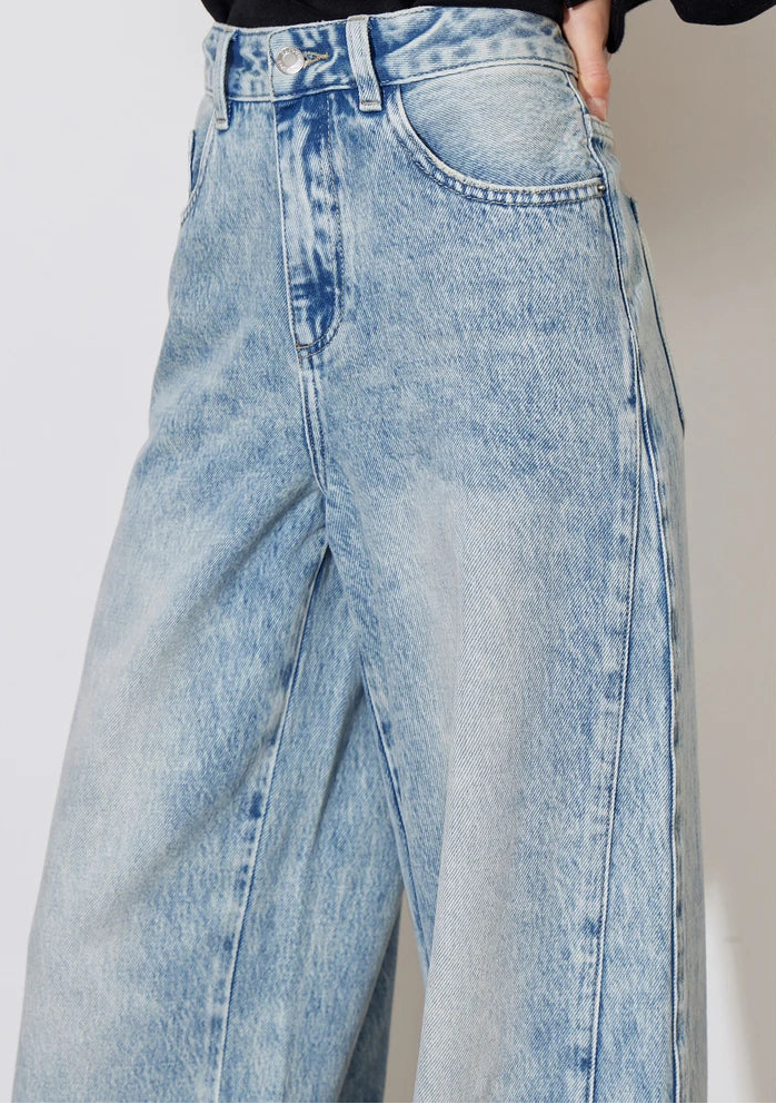 Y2K Mid Waist Straight Boyfriend Fit Denim Jeans
