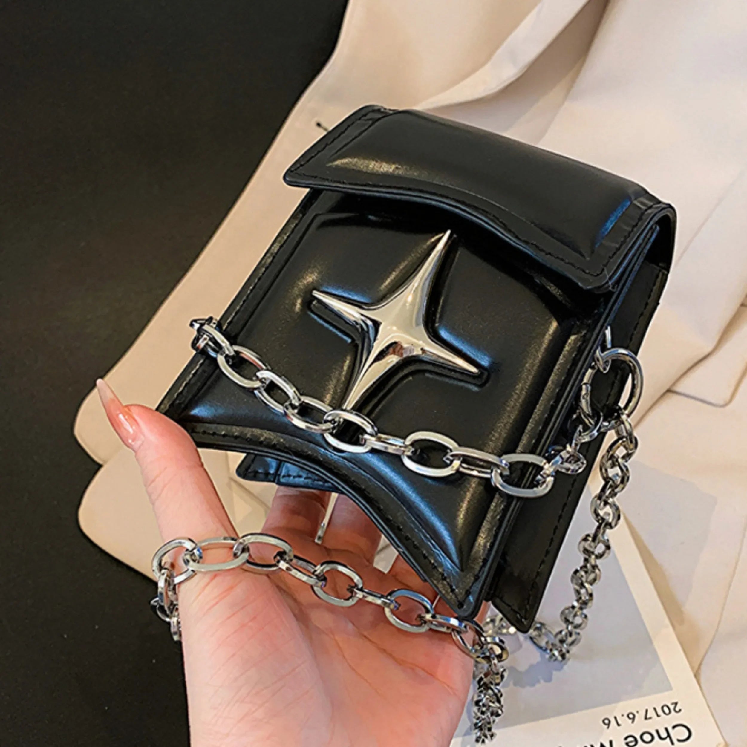 Y2K Mini Chain Cross Shoulder Handbag