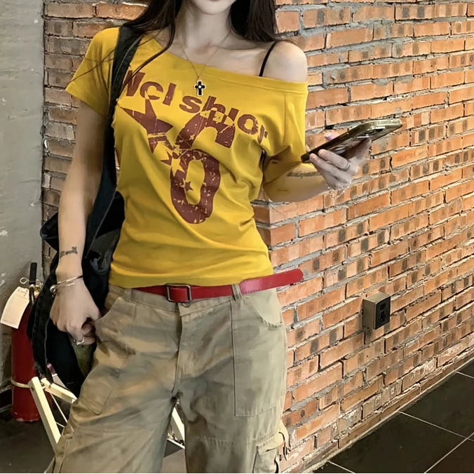 Y2K Off Shoulder Graphic T Shirt