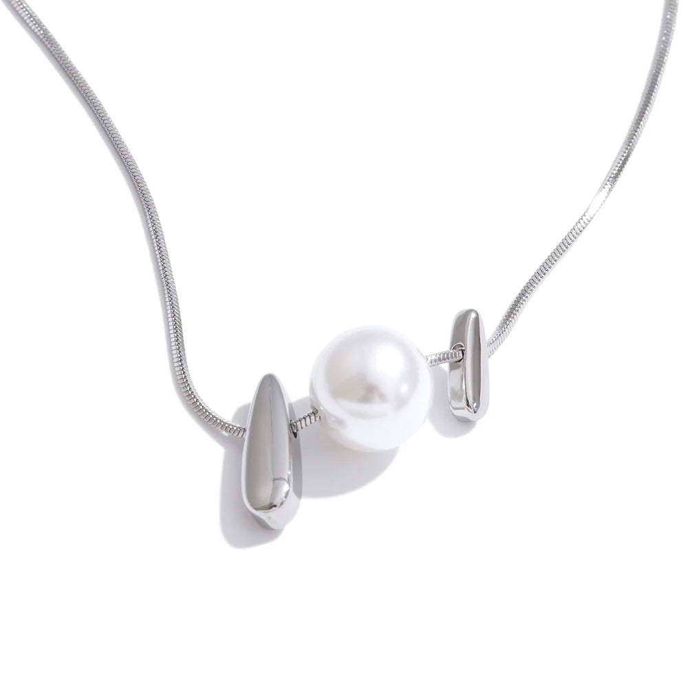 Y2K Simulated Pearl Drop Charm Necklace