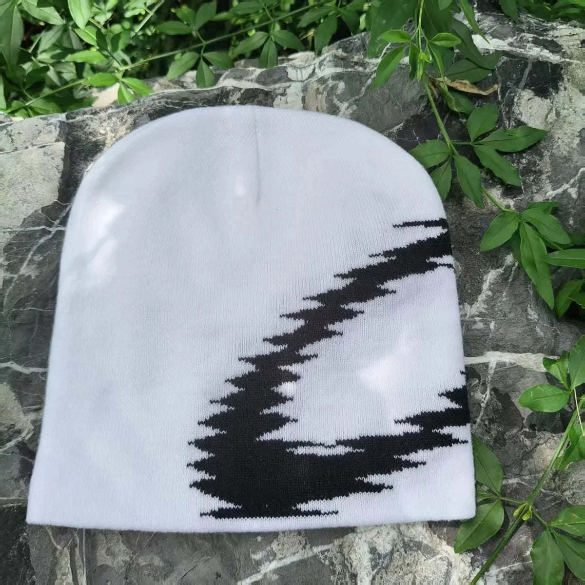 Y2K Stutter Step O Jacquard Graphic Beanie