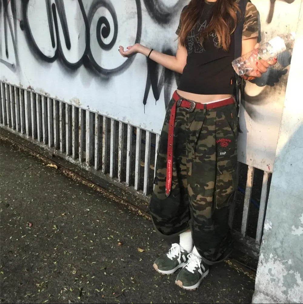 Y2K Womens Camouflage Baggy Cargo Jorts